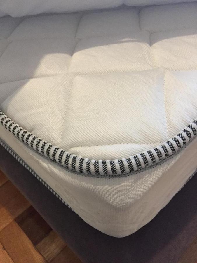 شقة The Athenian House -Duxiana Bed المظهر الخارجي الصورة